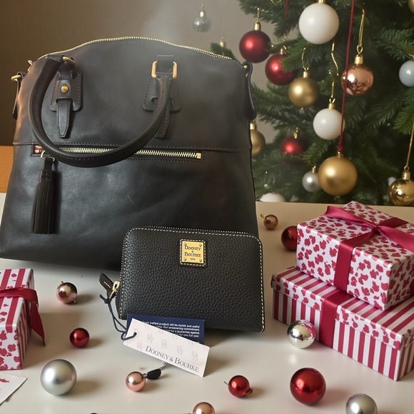 Dooney & Bourke Zip Around Medium Black Pebbled Leather Wallet New - Picture 6 of 6